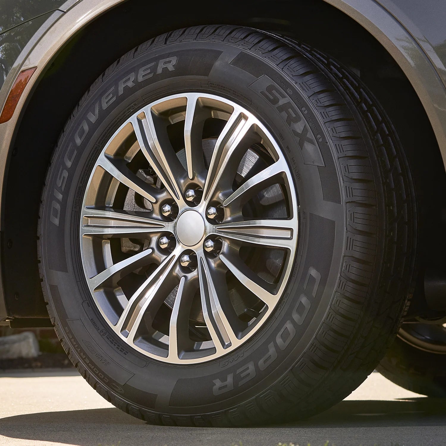 235/60R18 107V XL All-Season Tires - Pair